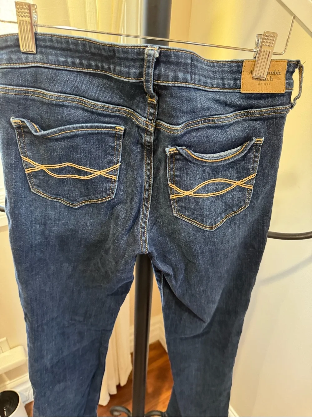 Abercrombie & Fitch Woman Dark Blue The Boot Jeans Size W29 L33 8R